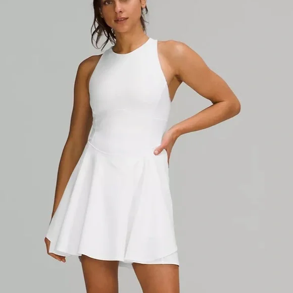 Lululemon Tennis Dress 6 ホワイト New Lululemon Tiered Pleats Tennis Dress White size 10